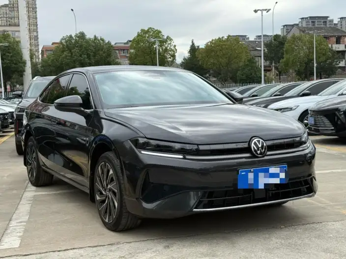 Volkswagen Sagitar 2026 Model L 300TSI DSG Elite Model – фото 3
