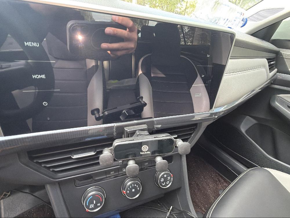 Volkswagen Bora 2023 200TSI DSG Smooth Travel – фото 8
