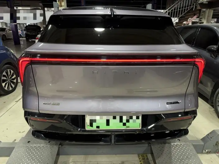 HiPhi HiPhi Y 2023 Model 560km Elite Edition – фото 5