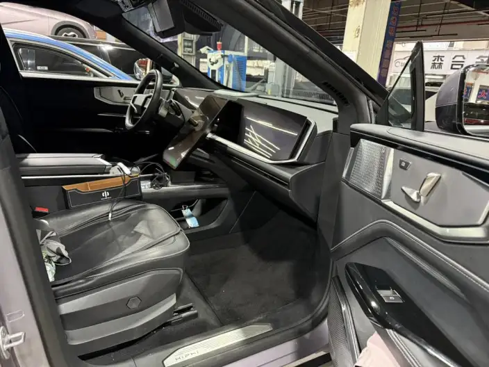 HiPhi HiPhi Y 2023 Model 560km Elite Edition – фото 7
