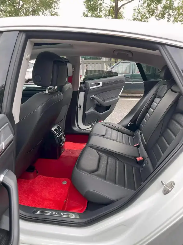 Volkswagen CC 2021 Model 380TSI Dazzling Edition – фото 9