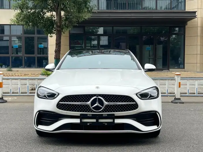 Mercedes-Benz C-Class 2024 Model Facelift C 260 L Sports Edition – фото 2