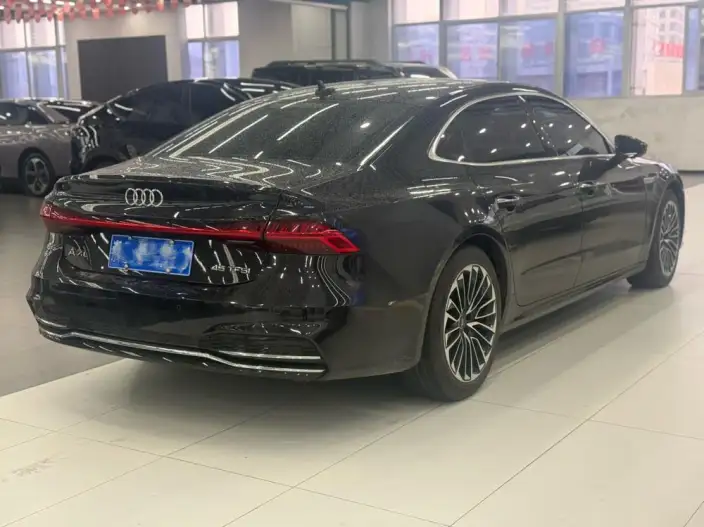 Audi A7 L 2024 Model 45 TFSI Luxury Model – фото 6