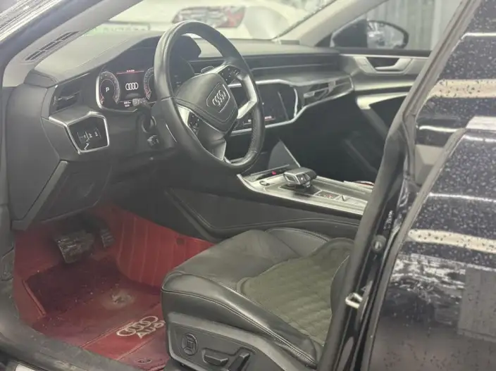 Audi A7 L 2024 Model 45 TFSI Luxury Model – фото 9