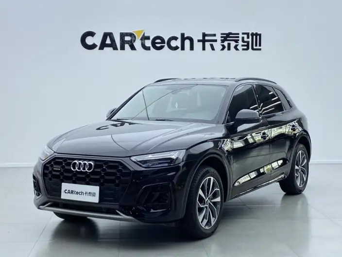 Audi Q5L 2023 Model 40T Luxury Dynamic Model – фото 1