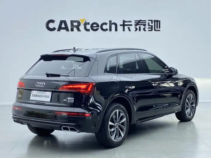 Audi Q5L 2023 Model 40T Luxury Dynamic Model – фото 4