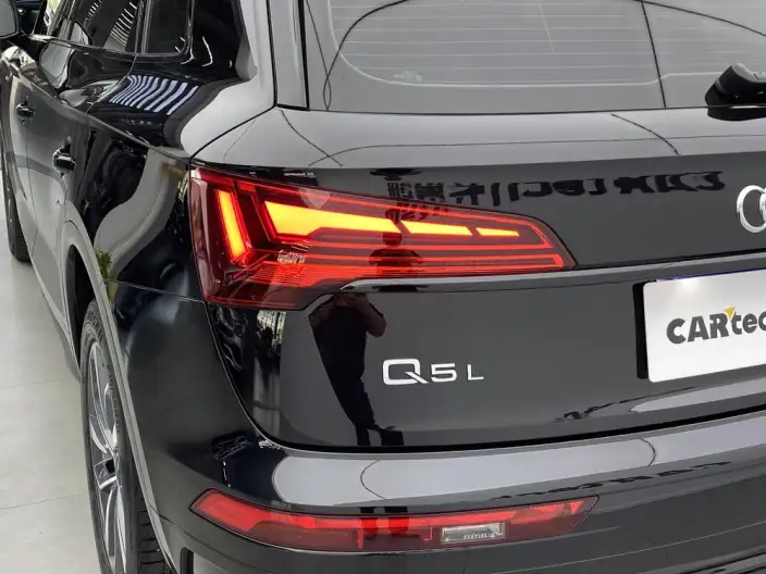 Audi Q5L 2023 Model 40T Luxury Dynamic Model – фото 8