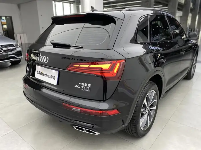 Audi Q5L 2023 Model 40T Luxury Dynamic Model – фото 9