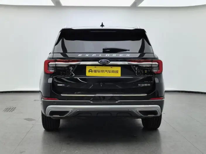 Ford Explorer 2023 Model EcoBoost 285 4WD Fashion plus Edition 7 seat – фото 6