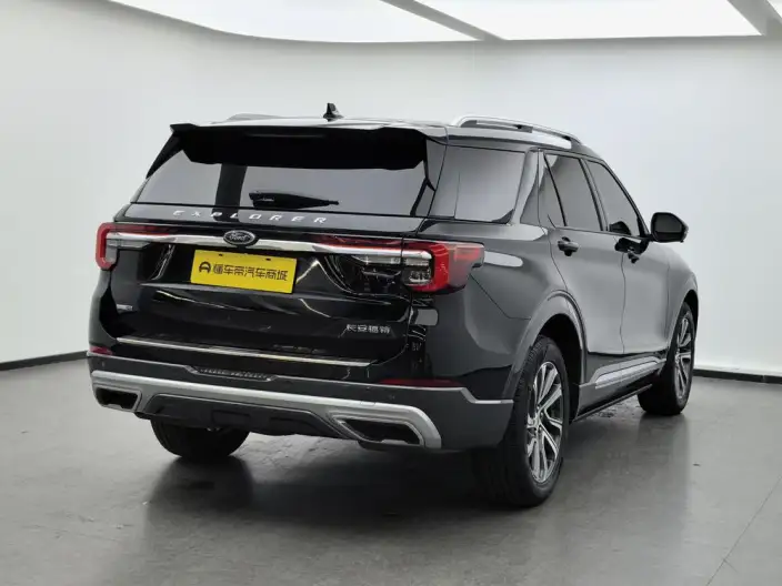 Ford Explorer 2023 Model EcoBoost 285 4WD Fashion plus Edition 7 seat – фото 7