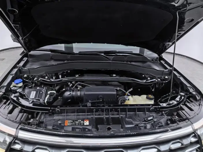 Ford Explorer 2023 Model EcoBoost 285 4WD Fashion plus Edition 7 seat – фото 10
