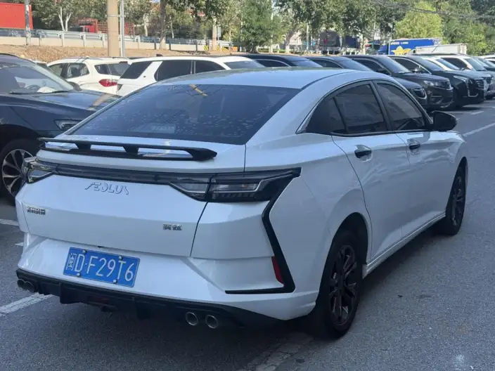 Yixuan 2023 Model Mach Version 1.5L Automatic Honor Edition – фото 6