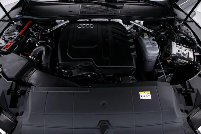 Audi A7 L 2024 Model 45 TFSI Luxury Model – фото 5