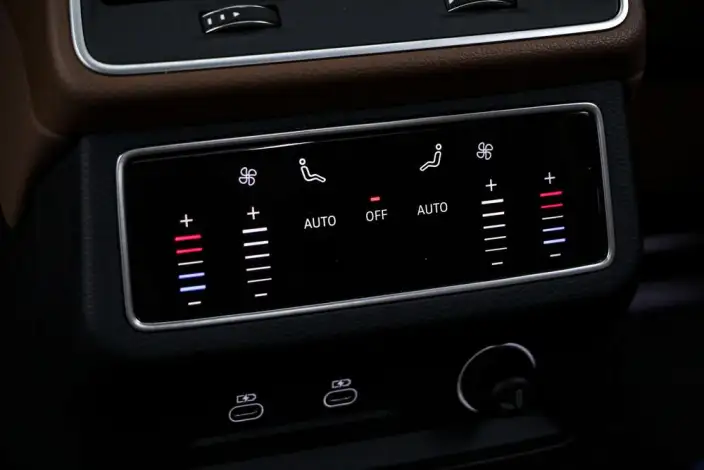 Audi A7 L 2024 Model 45 TFSI Luxury Model – фото 7