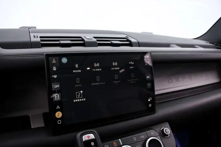 Land Rover Defender 2024 Model 110 3.0T P400 XS – фото 8