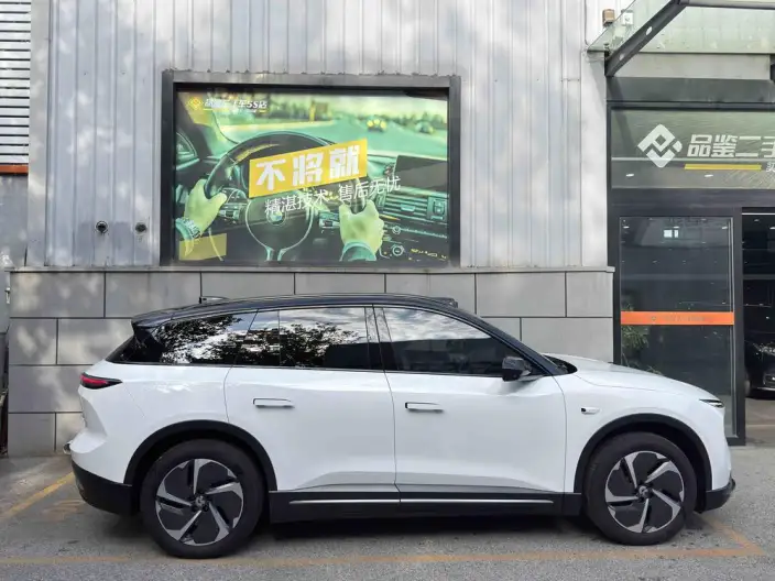 NIO ES6 2024 Model 75kWh – фото 6