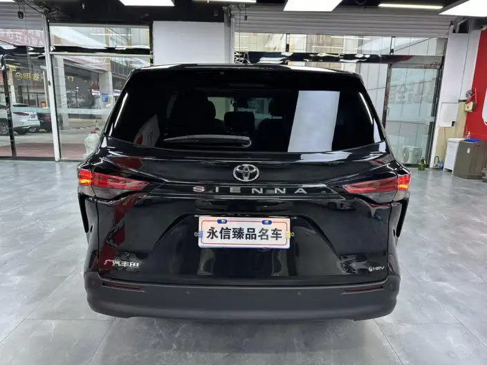Toyota Sienna 2024 Model Hybrid 2.5L Comfort Edition – фото 4