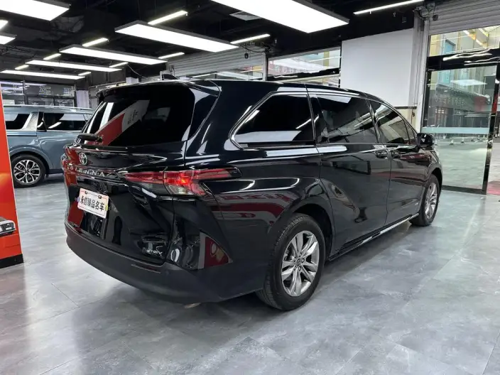 Toyota Sienna 2024 Model Hybrid 2.5L Comfort Edition – фото 5
