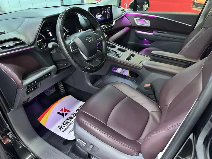 Toyota Sienna 2024 Model Hybrid 2.5L Comfort Edition – фото 10