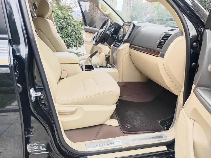 Land Cruiser (import 2018 Model 4.6L Automatic 4WD 8 seat Parallel Imported – фото 8