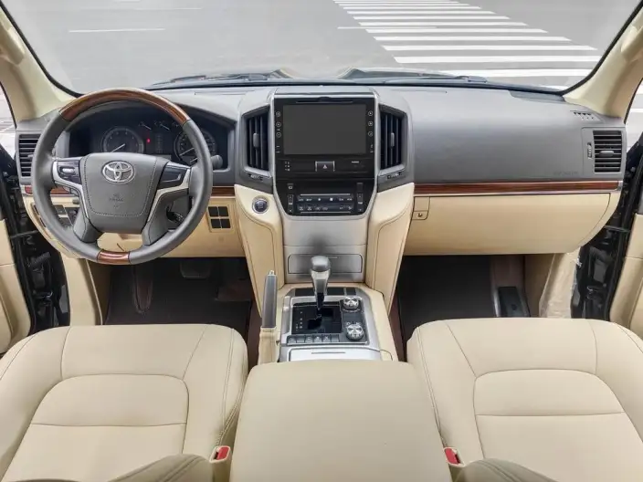 Land Cruiser (import 2018 Model 4.6L Automatic 4WD 8 seat Parallel Imported – фото 9