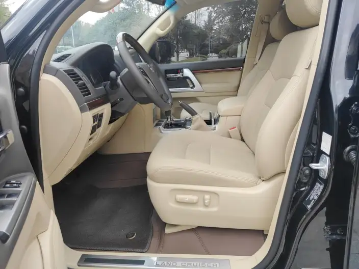 Land Cruiser (import 2018 Model 4.6L Automatic 4WD 8 seat Parallel Imported – фото 10