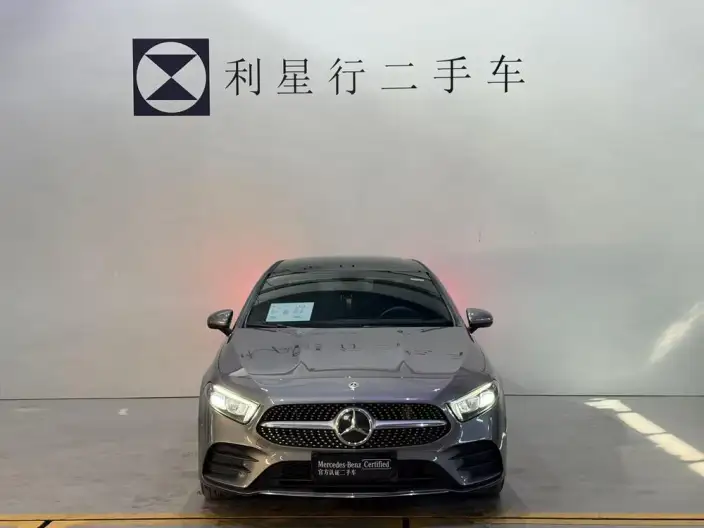 Mercedes-Benz A-class 2022 Model A 200 L Sports sedan Dynamic Edition – фото 2