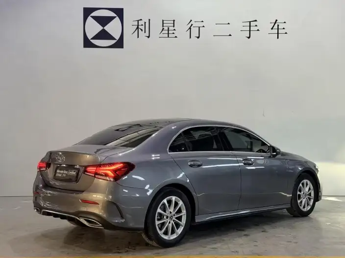 Mercedes-Benz A-class 2022 Model A 200 L Sports sedan Dynamic Edition – фото 5
