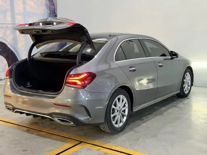 Mercedes-Benz A-class 2022 Model A 200 L Sports sedan Dynamic Edition – фото 8