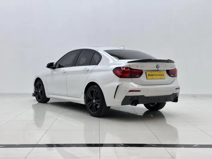 BMW 1 Series 2023 Model 125i M Sports Night Edition – фото 5