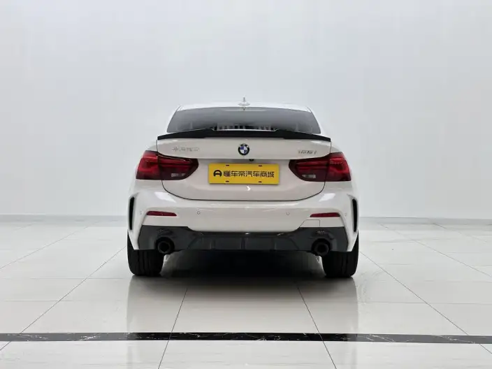 BMW 1 Series 2023 Model 125i M Sports Night Edition – фото 6