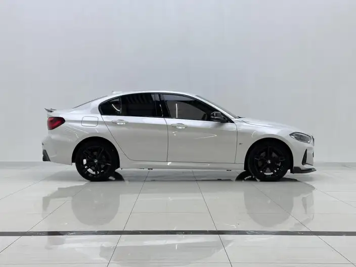 BMW 1 Series 2023 Model 125i M Sports Night Edition – фото 8