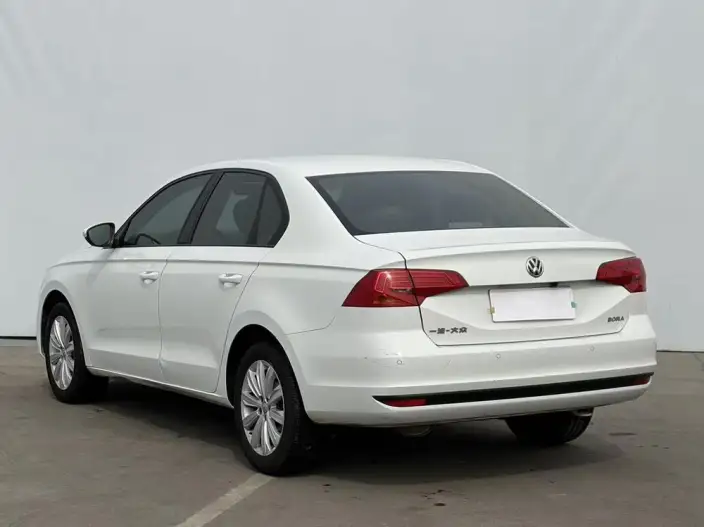 Volkswagen Bora 2023 Model 1.5L Automatic Smooth Ride Limited edition – фото 4