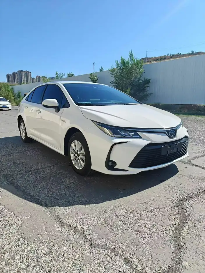 Toyota Corolla 2021 Model Hybrid 1.8L E-CVT Pioneer Edition – фото 3