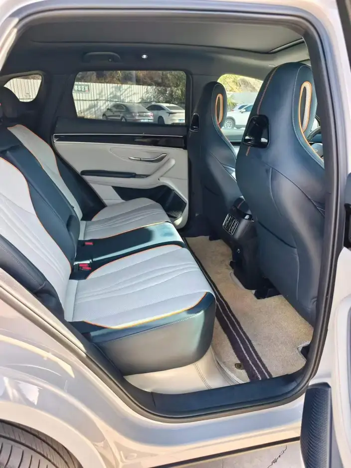 BYD Song PLUS DM 2023 Model DM-i Champion Edition 110KM Flagship Model – фото 9