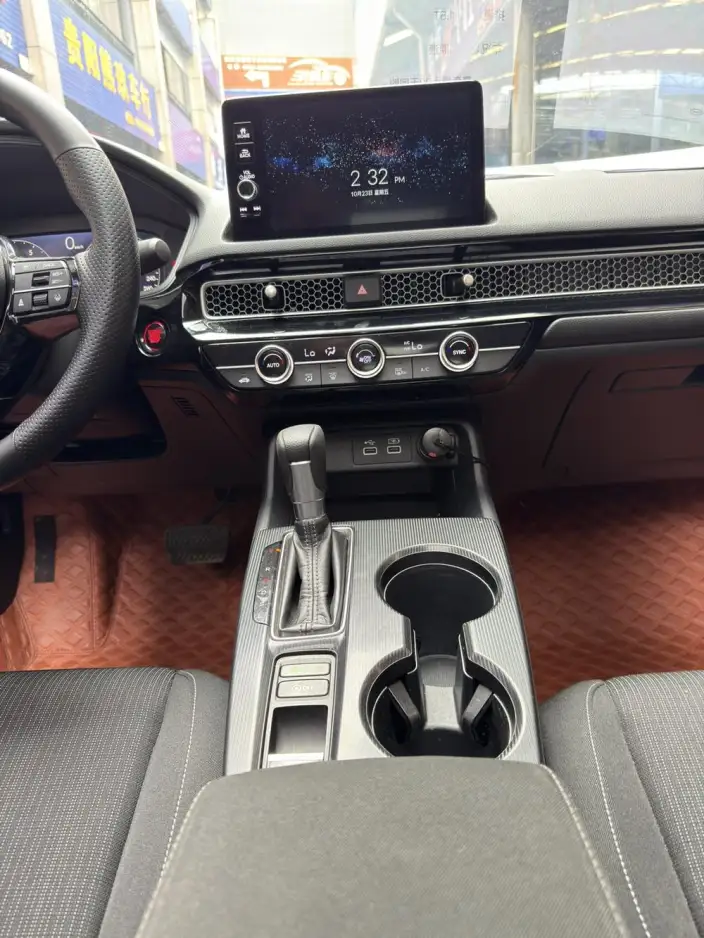 Honda Civic 2023 Model 240TURBO CVT Momentum Edition – фото 8