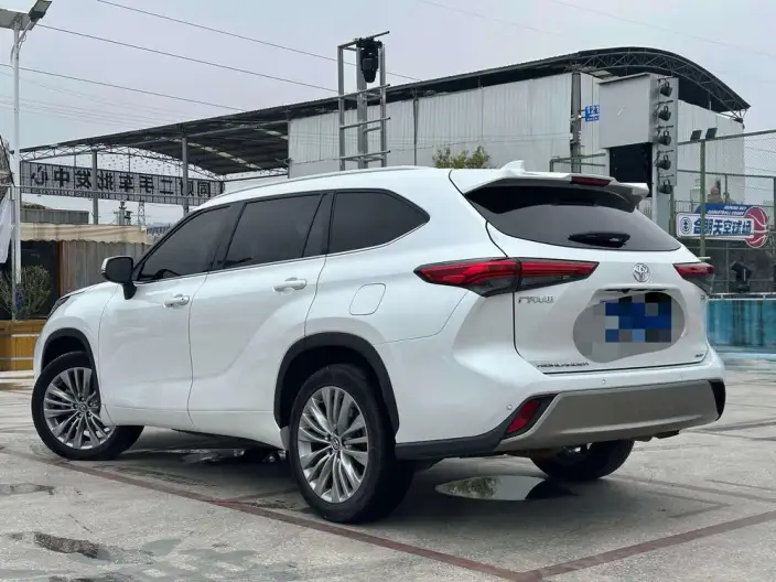 Toyota Highlander 2022 Model 380T 4WD Premium Edition 7 seat – фото 5