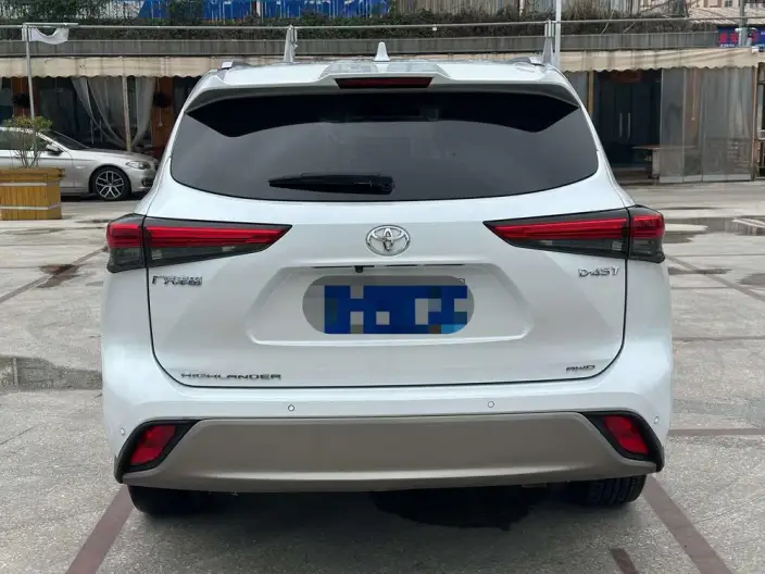 Toyota Highlander 2022 Model 380T 4WD Premium Edition 7 seat – фото 6