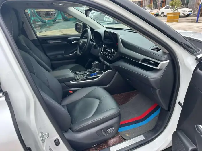 Toyota Highlander 2022 Model 380T 4WD Premium Edition 7 seat – фото 8