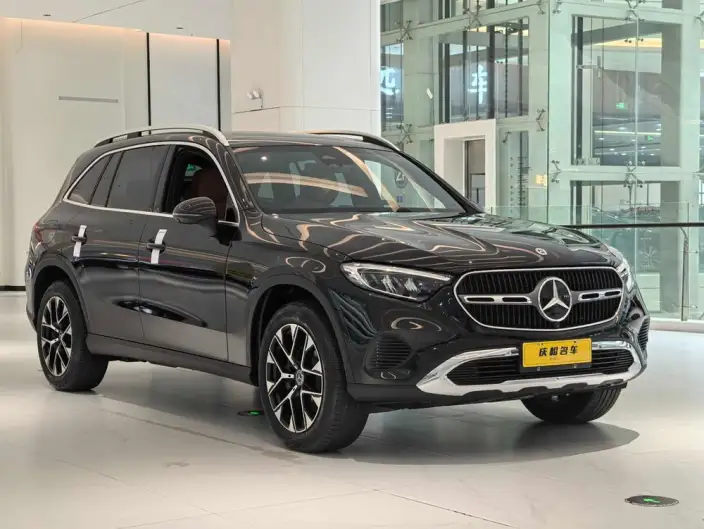 Mercedes-Benz GLC 2026 Model GLC 260 L 4MATIC Classic Edition 5 seat – фото 3