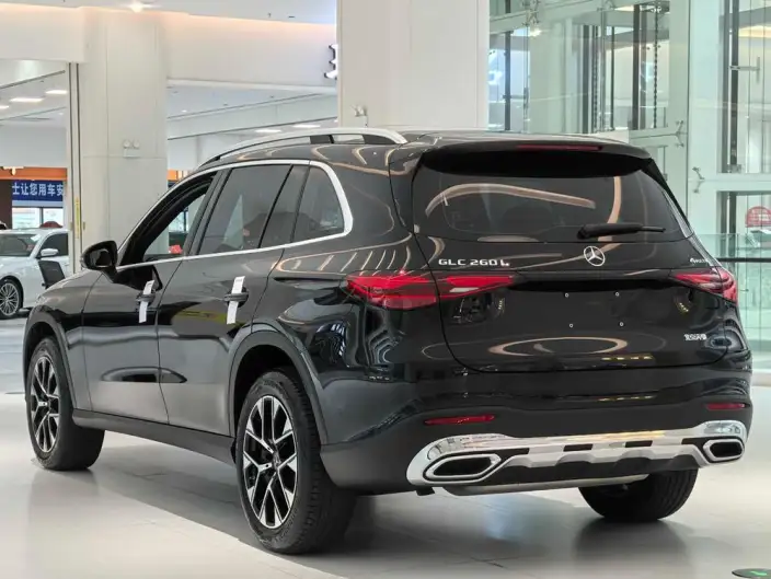 Mercedes-Benz GLC 2026 Model GLC 260 L 4MATIC Classic Edition 5 seat – фото 4