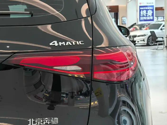 Mercedes-Benz GLC 2026 Model GLC 260 L 4MATIC Classic Edition 5 seat – фото 9