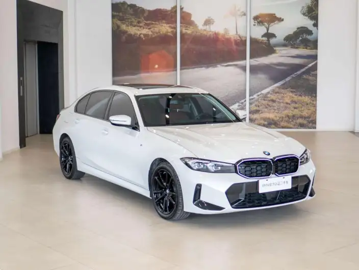 BMW 3 Series 2025 Model 325Li M Sports Set – фото 3