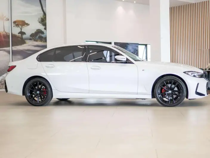 BMW 3 Series 2025 Model 325Li M Sports Set – фото 7