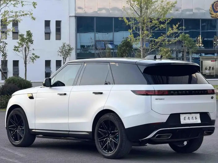 Range Rover Sport 2023 Model 3.0 L6 S