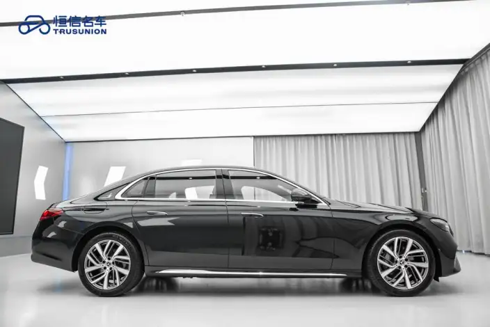 Mercedes-Benz E-Class 2025 Model E 300 L Fashion Model sedan – фото 7