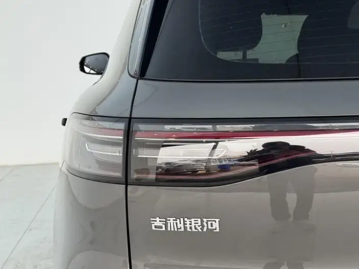 Geely Galaxy E5 2024 Model 530km Tiggo + Edition – фото 9
