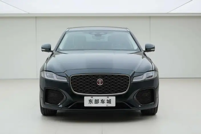 Jaguar XFL 2025 Model 2.0T P250 2WD Exclusive Deluxe Edition
