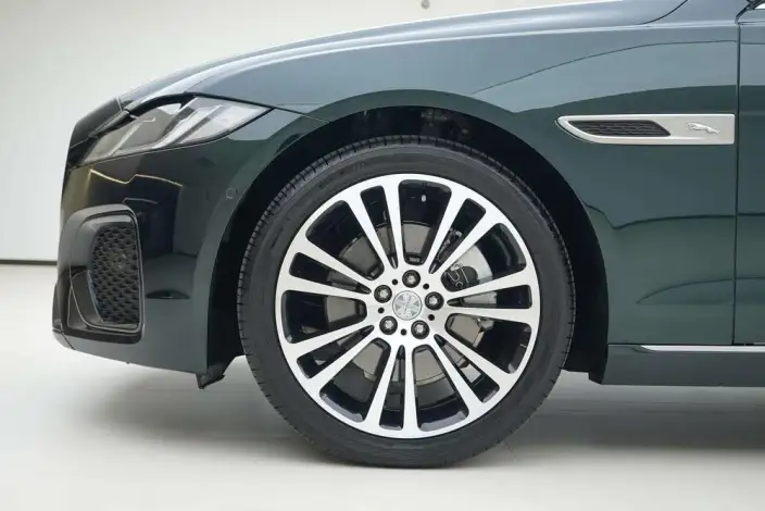Jaguar XFL 2025 Model 2.0T P250 2WD Exclusive Deluxe Edition – фото 7