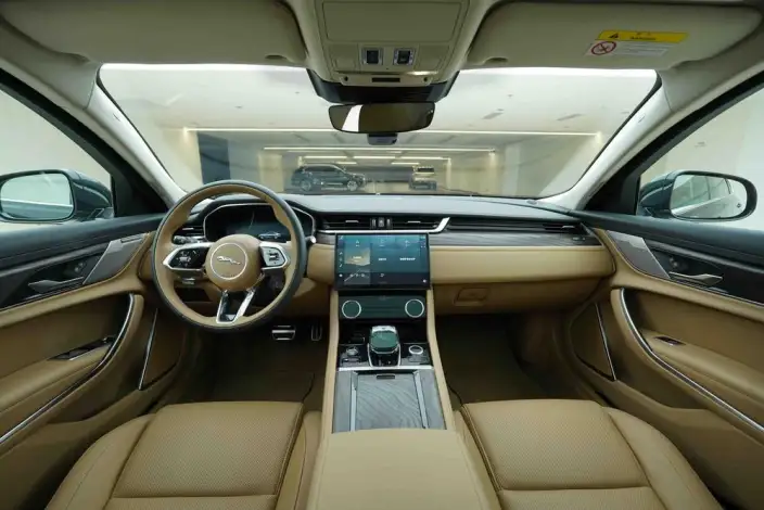 Jaguar XFL 2025 Model 2.0T P250 2WD Exclusive Deluxe Edition – фото 9